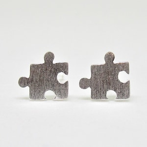 Tiny 925 Sterling Silver Puzzle Piece Stud Earrings
