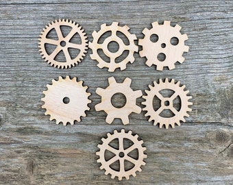 Wooden gear shape, various sizes, for crafts , decoration, natural wood