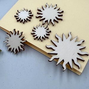 Mini découpes de bois de soleil - Ébauches d'artisanat en contreplaqué de peuplier découpées au laser - Approvisionnement en vrac