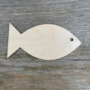 Wooden fish, wooden shapes,  various sizes, for crafts , decoration, natural wood