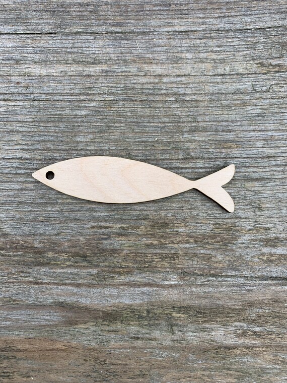 Wooden fish crafts deals