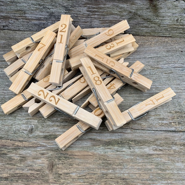 Compte à rebours jusqu’à Noël, pinces de calendrier de l’Avent, pinces à linge, pinces en bambou, épingles de bricolage, suspension photo, ensemble de 24, pinces de Noël