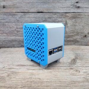 Raspberry Pi 5 mini desktop case, 3D Printed