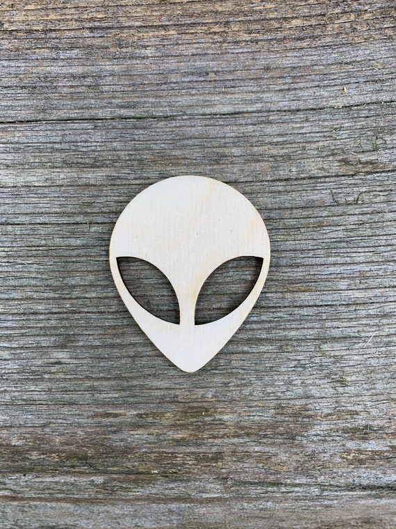 Wooden alien shape, alien head, various sizes, for crafts , decoration, natural wood