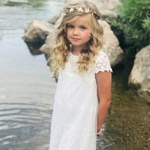 Lace Flower Girl Dress-Rustic Flower Girl Dress-bohemian toddler dress-  Dress- Communion Dress-Lace girl dress-toddler white dress