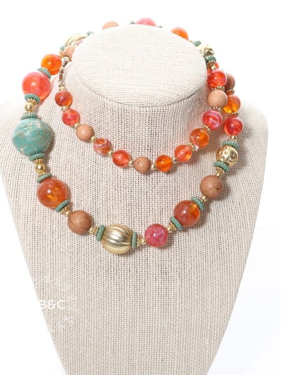 Vintage 1950's multi colored, carnelian bead, gol… - image 1