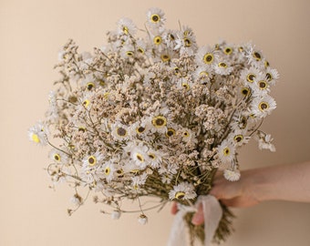 Daisy handpicked bouquet / boho meadow bouquet / wildflower bouquet