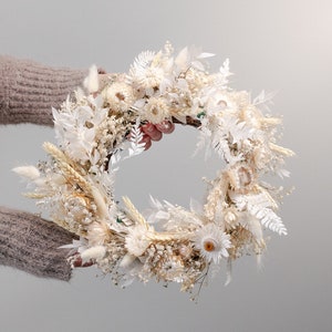 Modern Christmas Wreath No.27 / Soft Winter Door Wreath Christmas Decoration / Christmas Wreath / Xmas Door Wreath