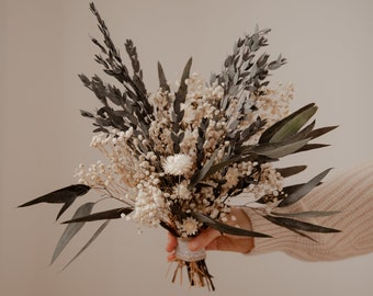 Dried Eucalyptus Bouquet / Dried Real Baby's Breath And Straw Flowers Wedding Bouquet