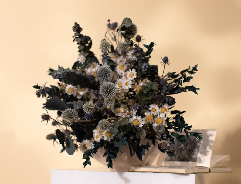 Scottish Globe Thistle & Dried Daisies Bridal Bouquet / Etsy Canada