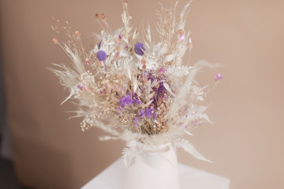 Gypsophila essiccata e lilla billy balls bouquet da sposa / bouquet da  sposa boho / bouquet di fiori selvatici -  Italia