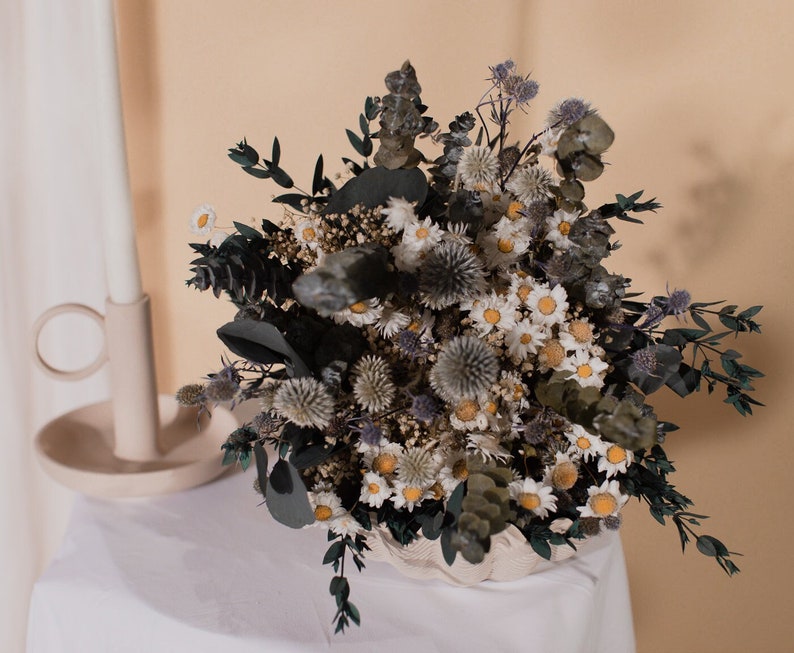 Scottish Globe Thistle & Dried Daisies Bridal Bouquet / Etsy UK