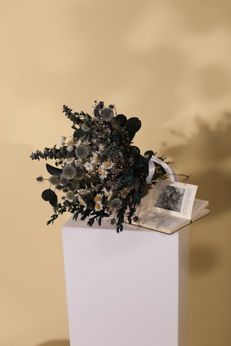 Scottish Globe Thistle & Dried Daisies Bridal Bouquet / Etsy Canada