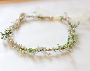 Minimalist Bridal Ivy Crown with Wild Forest Herbs & Pearls, Bridal Hair Comb, Boho Weddings, Rustic Weddings, Romantic hair Comb