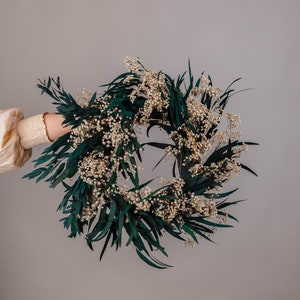 Modern christmas wreath no.7 / preserved eucalyptus in soft winter door wreath christmas decoration / christmas wreath / xmas door wreath