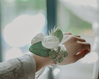 Eucalyptus wrist corsage, eucalyptus bridal bracelet, ivory bridesmaids corsage, rustic bridal wrist corsage, weddings