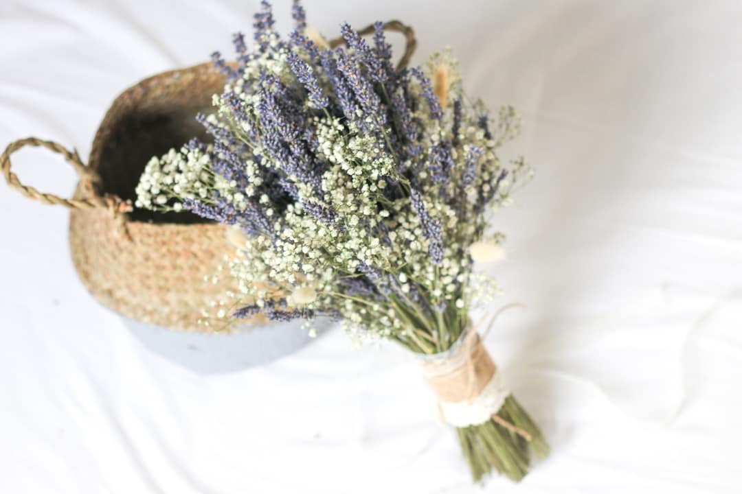 Dried Lavender Bouquet Wedding / Babies Breath Bouquet With Eucalyptus  Leaves / Bridesmaid Bouquet Greenery 
