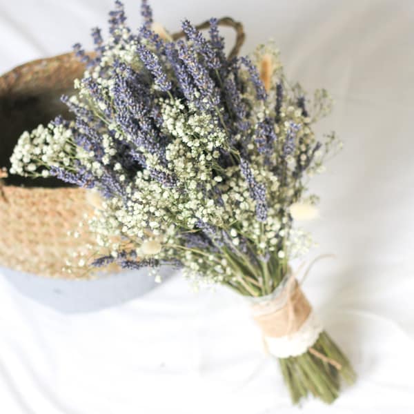 Lavender bouquet / dried lavender / darling bridal bouquet / dried flower bouquet / lavender wedding / bridesmaid bouquet / lavender bunch