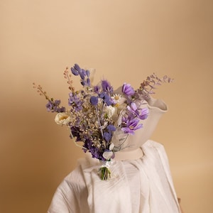 Lilac wildflower bride bouquet / purple wedding bouquet / festival meadow bouquet with daisies / baby's breath bouquet