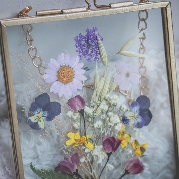 Vintage pressed flower glass frame - vintage pressed flowers - vintage wall hanging - decor- retro glass frame - purple & yellow