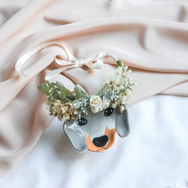 White dog flower collar, dog flower crown, puppy flower crown, puppy flower collar, flower crown