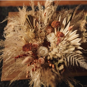 Autumn peach & terracota bridal bouquet / eternal roses and burnt orange preserved flowers