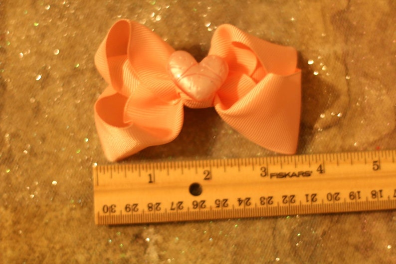 Big colorful bows for girls
