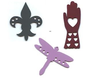 Kelmscott Designs Hand Painted Wooden Thread Keeps