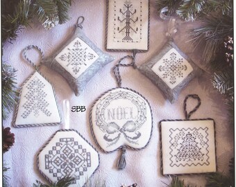 Rosewood Manor Designs / Karen Kluba ~ X-1145 Christmas Blues