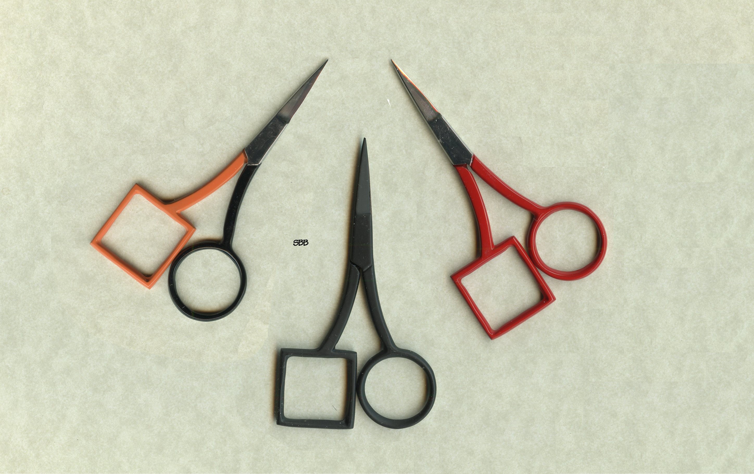 Small Black Embroidery Scissors With Round Circular Handles