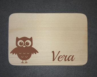 Beech breakfast board owl with desired name - personalized gift idea with engraving