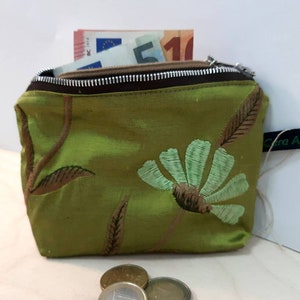 Portemonnaie aus grün bestickter Seide für Münzen, Scheine und Ausweise mit Innenfach - Geldbörse Geldbeutel Geldtasche Brieftasche