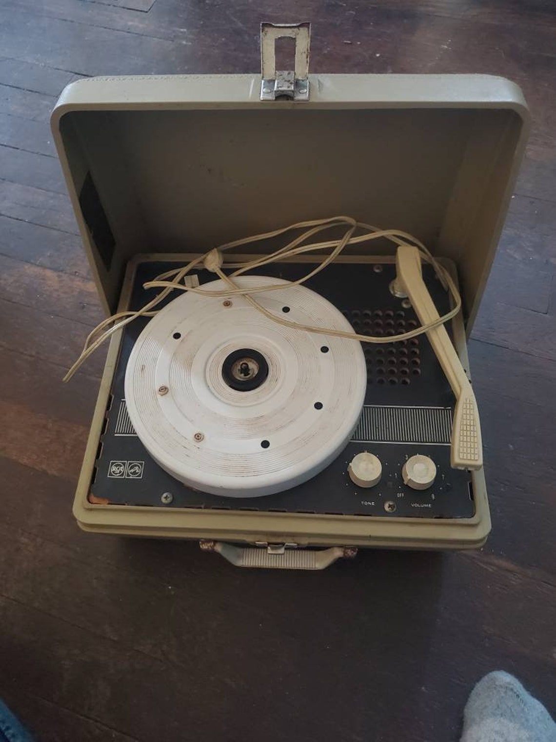 Vintage RCA Victor Suitcase Record Player Phonograph Gold Case Etsy