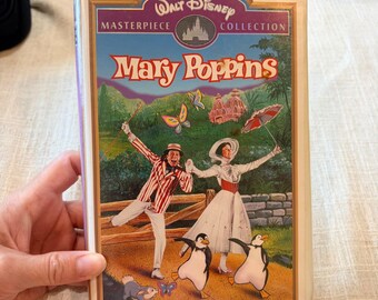 Walt Disney Masterpiece Collection Mary Poppins VHS Clamshell 1998 G 023-X