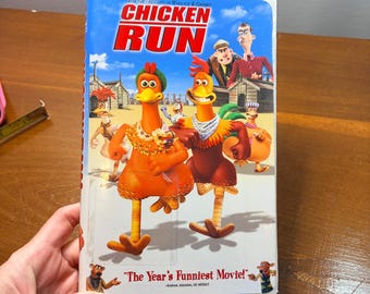 Chicken Run VHS Movie DreamWorks 2000 Clamshell Case Animated Comedy G Rated