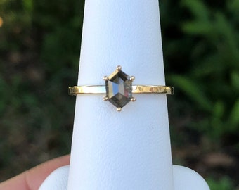 14K Yellow Gold .89ct Rose Cut Hexagon Gray Salt and Pepper Diamond Ring