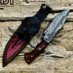 Handmade Damascus Hunting Knife.
