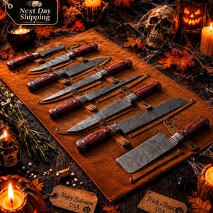 Coffret de couteaux de chef en acier de Damas faits main | 8 pièces en palissandre avec étui en cuir | Cadeau d'Halloween