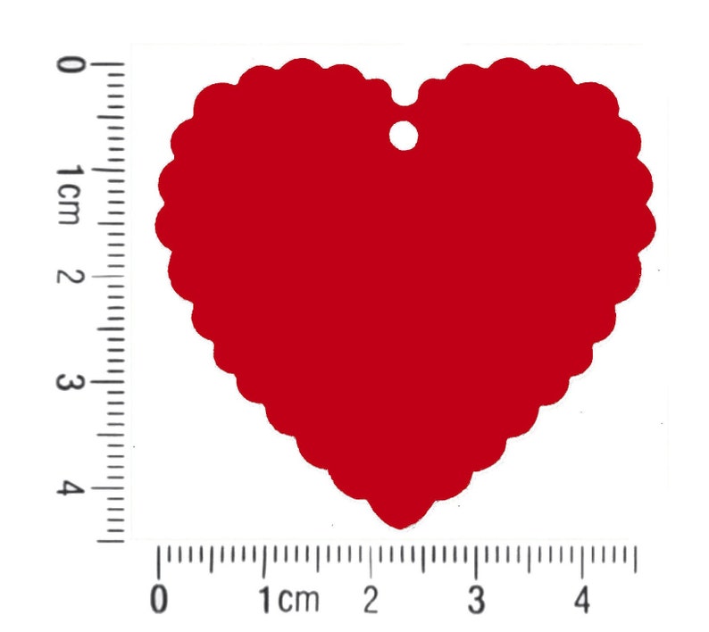 30 rote Geschenkanhänger HERZ mit Wellenrand 4,5 cm für Valentinstag Muttertag Bild 2