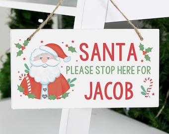 Personnalisé le bonhomme de neige Santa Stop Here "en Bois Noël Signe ajouter Kids noms 