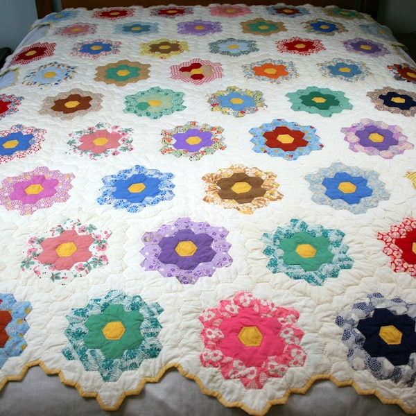 Grandmother's Flower Garden Patchwork Quilt Vintage Hand Quilted