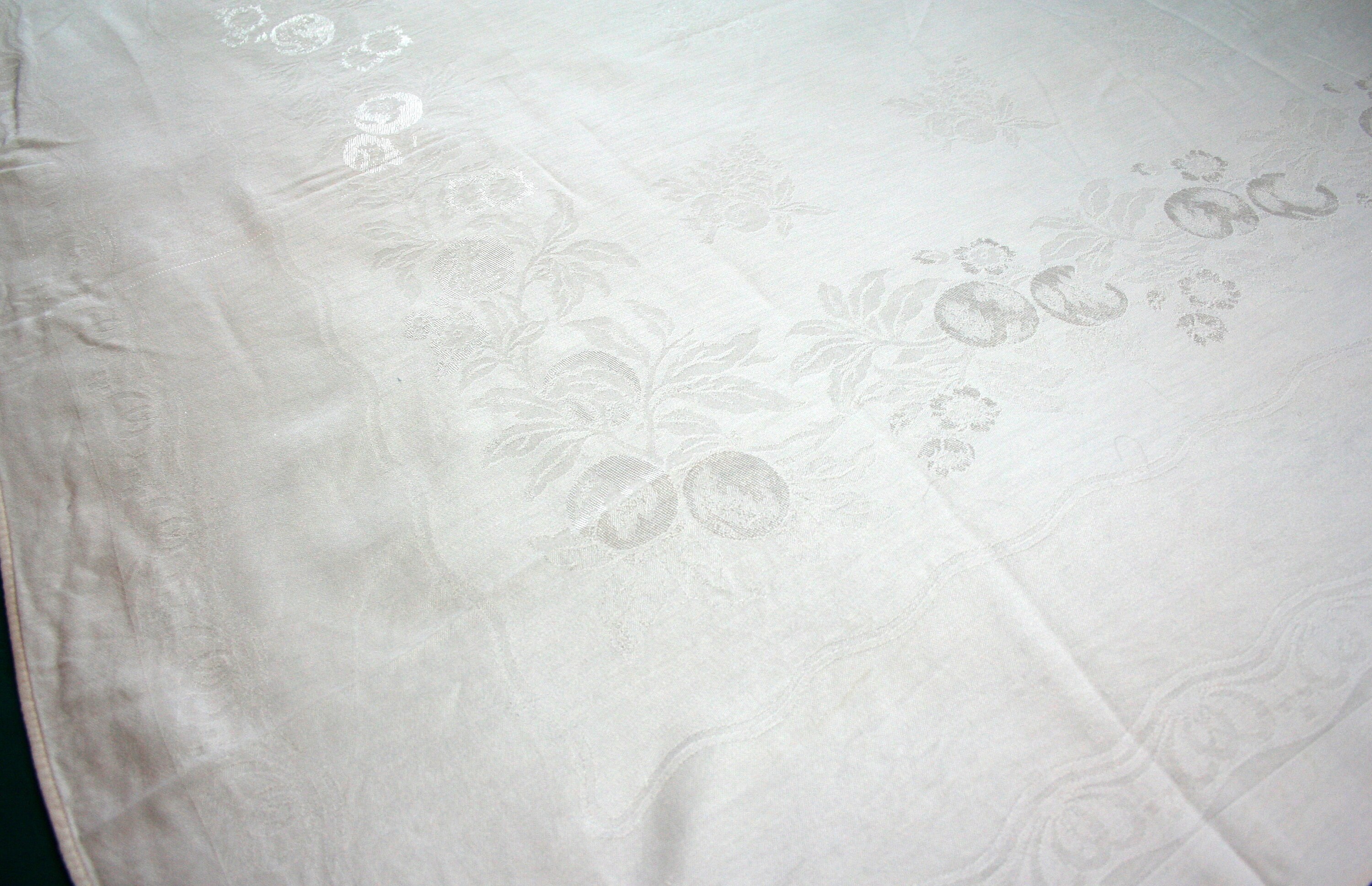 White Damask Tablecloth Rectangle Wedding Reception Table Mid Etsy