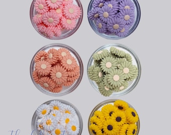 Flower Silicone Beads, Daisy Flower Beads, Floral Beads, 22 mm Soft Flower Beads, Food Grade Silicone, BPA free. For jewelry, crafts.