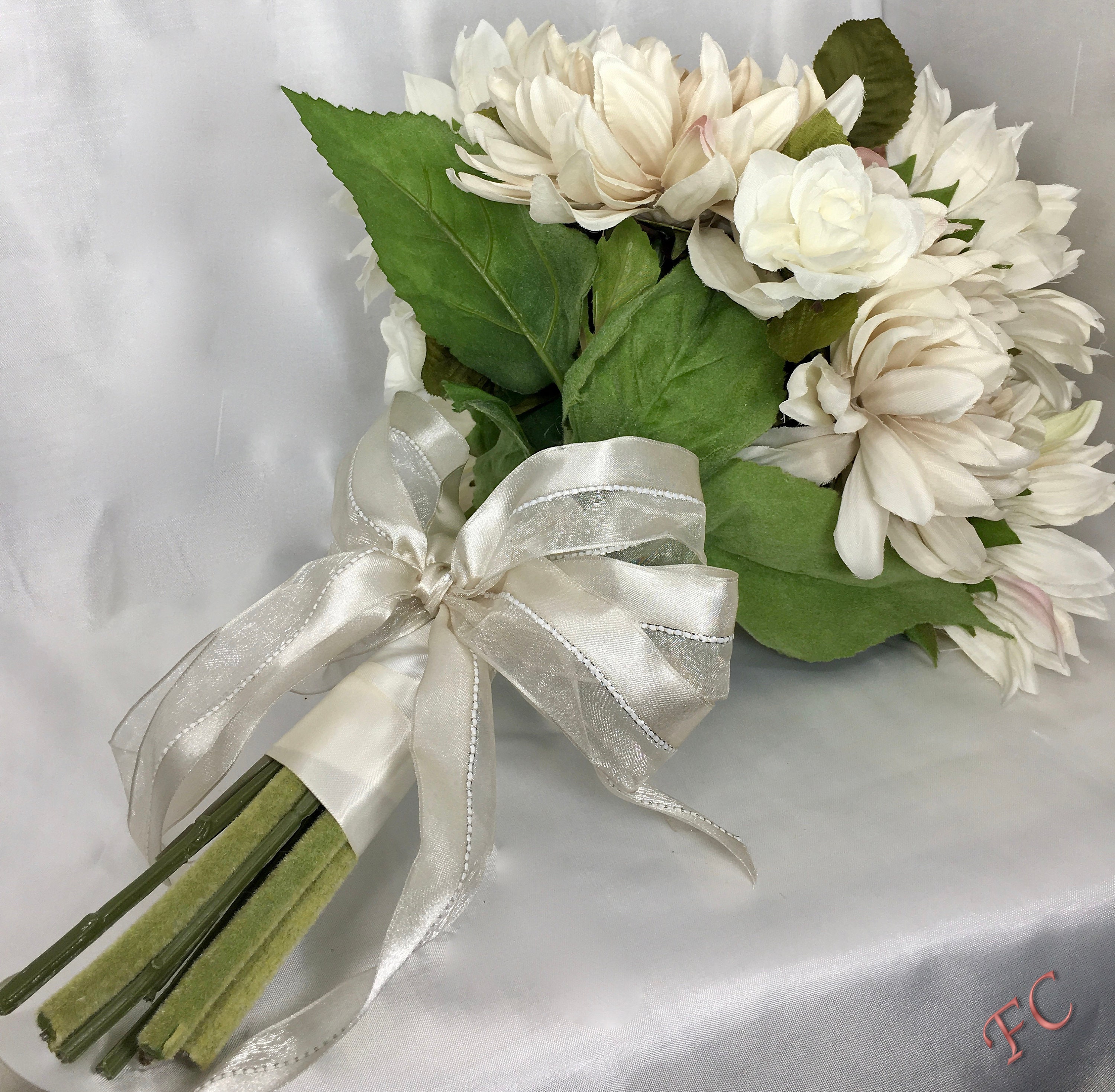 Custom Silk Bridal Flowers Round Bouquets and Coordinating Etsy