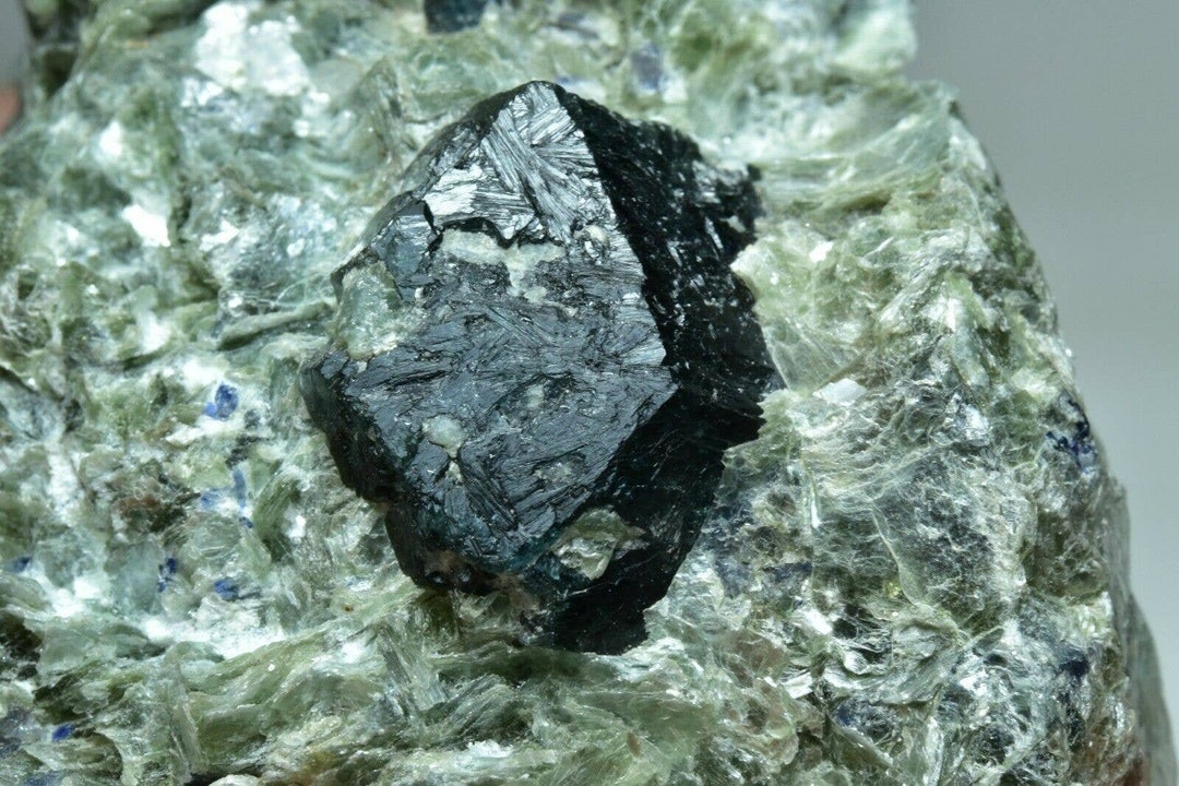 197 Gram Well Terminated Dravite Tourmaline Crystal on Green Mica ...