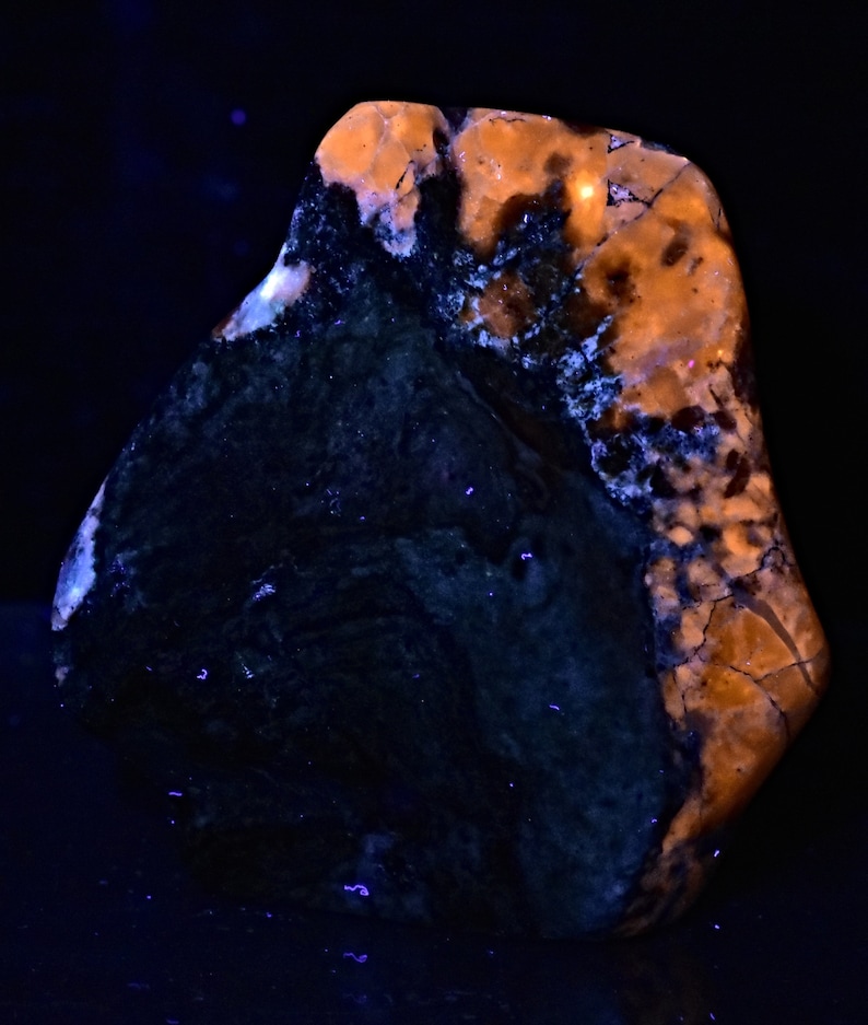 561 Gram Short Wave Long Wave Fluorescent Blue Hackmanite Tumbled Stone ...