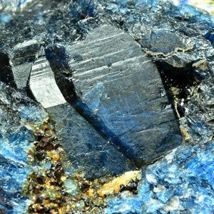 150 Gram Natural Fluorescent Top Quality Afghante Crystals On Matrix