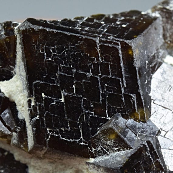 パキスタン スカルドゥ産 アンドラダイトガーネット パキスタンのスクルドゥ産最高品質のアンドラダイトガーネット