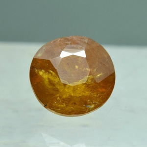 1.50 karaat mooie ronde faceted zeldzame Bastnasite Edelsteen