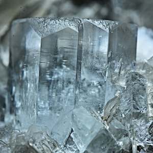 300 Gram Superb Quality Transparent Terminated Aquamarine Crystal On Mica Matrix